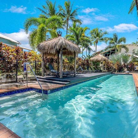 Wallaby Beach House - Resort-Style Comforts Trinity Beach Exterior photo